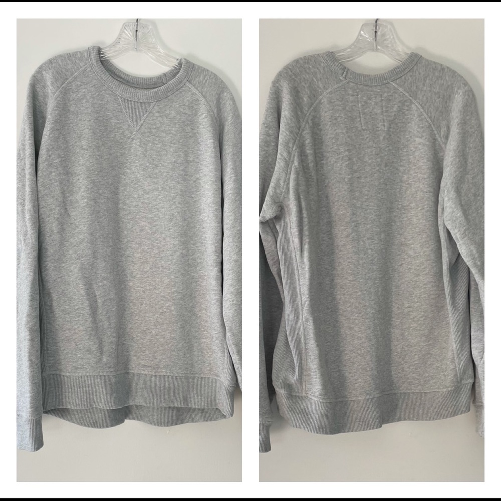 GAP Men Crew Neck Sweatshirt with ribbed trim